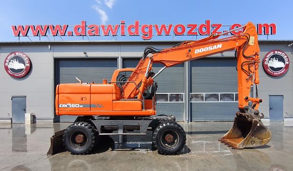 DOOSAN DX160W